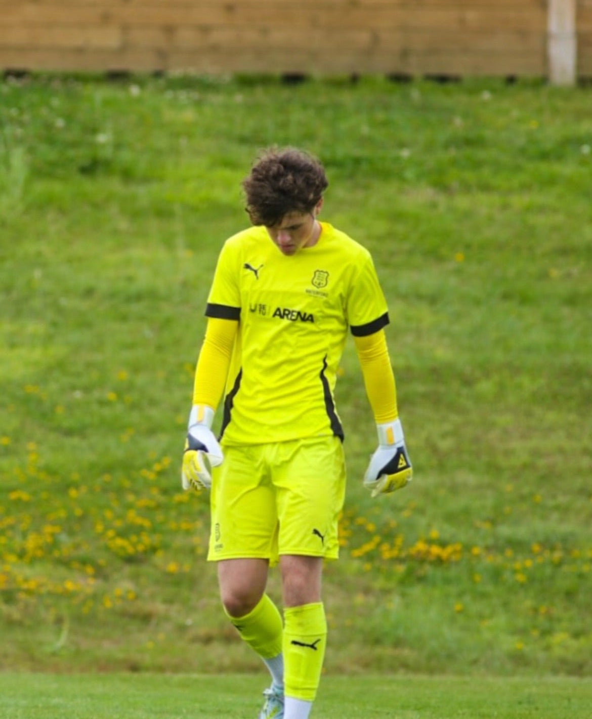 Global goalkeeping cheap gloves